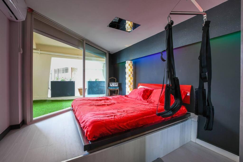 Le Cherubite: Entre Erotisme Et Baroque #Sexroom #Bdsm La Grande Motte Dış mekan fotoğraf